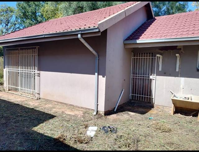 4 BEDROOM HOUSE FOR SALE IN KLIPRIVIER